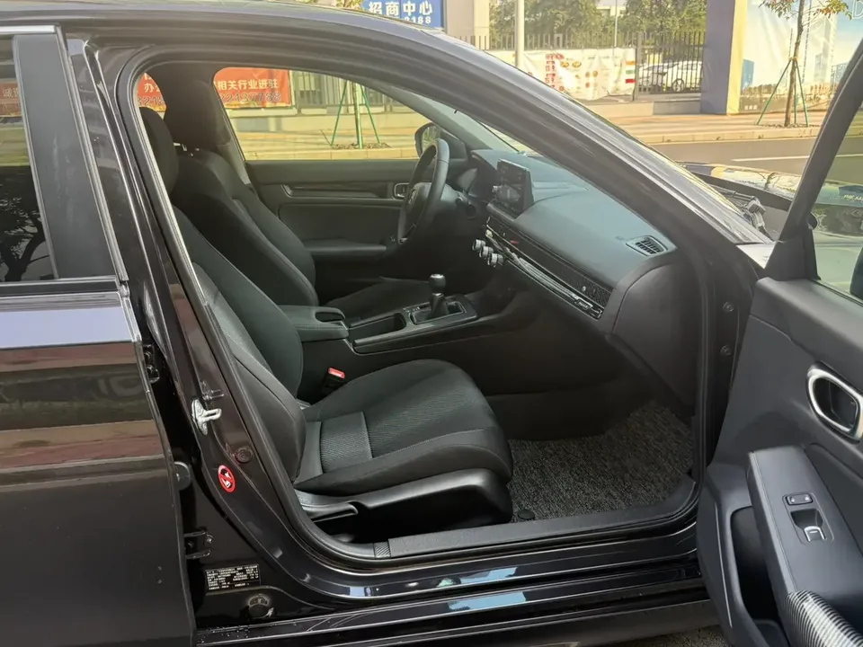 Honda Integra Style 2022 240TURBO Exclusive MT Edition 2023 — thumbnail 3