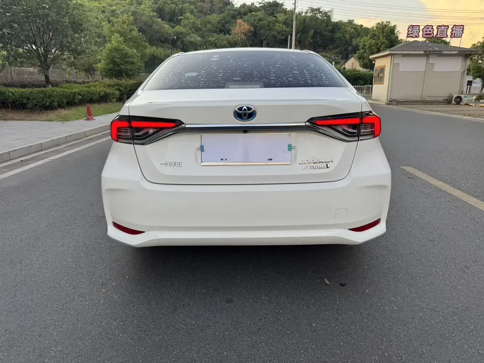Toyota Corolla Corolla 2021 Dual Engine 1.8L E-CVT Ultimate Edition 2022 — thumbnail 2