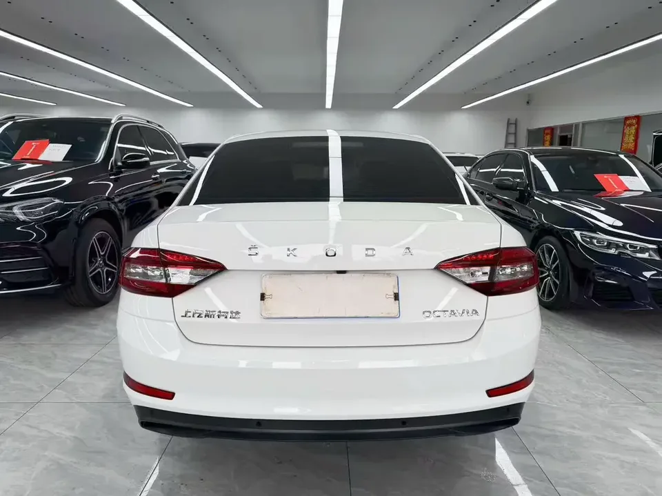 Skoda Octavia Octavia 2022 1.5L Automatic Comfort Edition 2022 — thumbnail 2