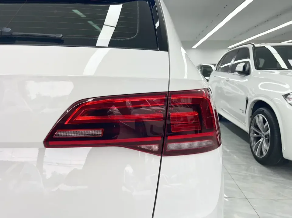 Volkswagen Tharu tuyue 2022 280TSI 2WD Deluxe Edition 2022 — thumbnail 3