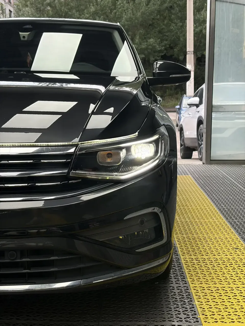 Volkswagen Bora Bora 2023 280TSI DSG Premium Edition 2022 — thumbnail 3