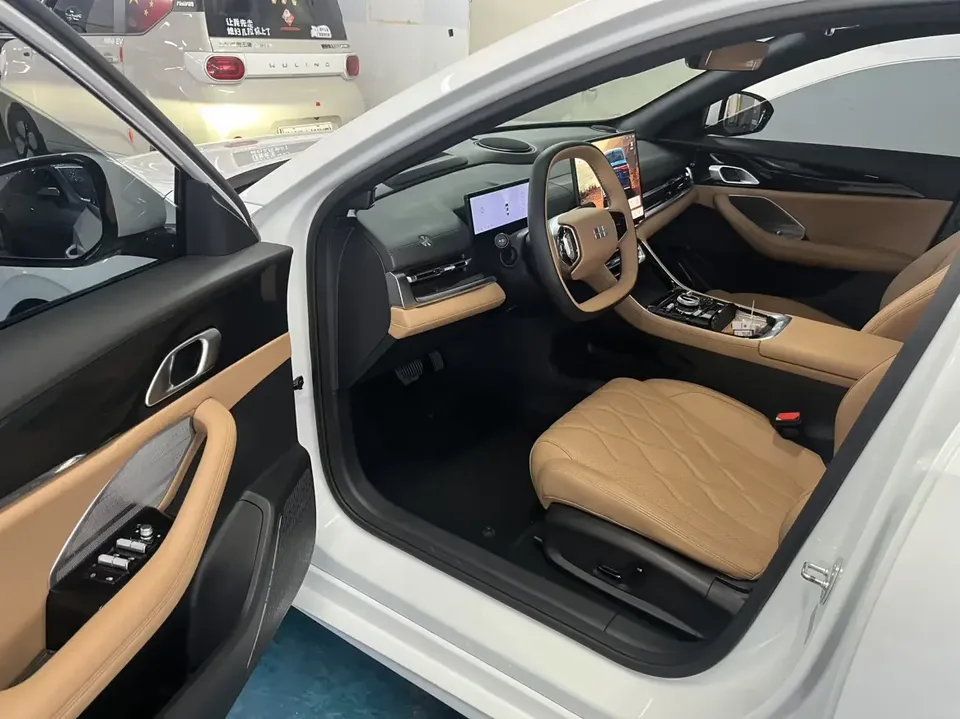 Geely Galaxy A7 EM Galaxy A7 EM 2025 150km Explorer+ 2025 — thumbnail 3