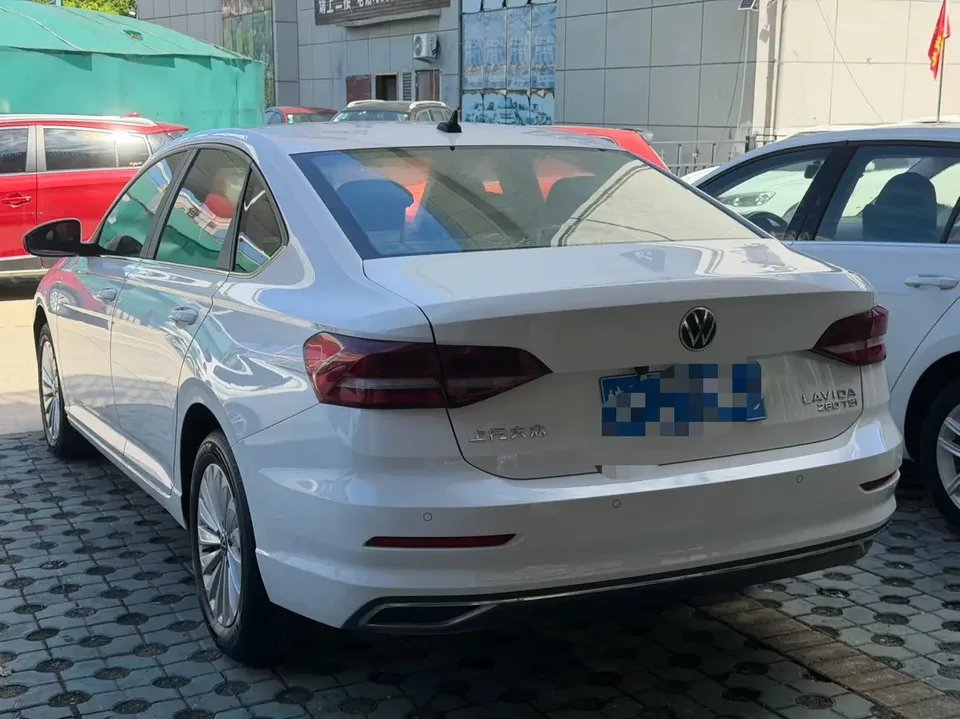 Volkswagen Lavida Lavida 2021 280TSI DSG Comfort Edition 2022 — thumbnail 4