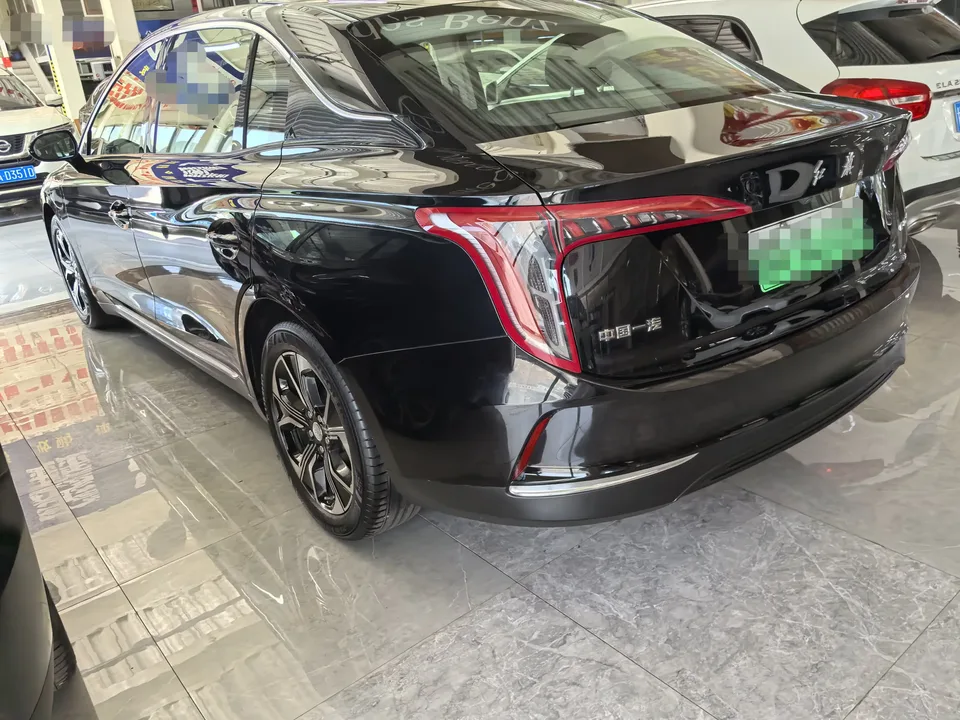 Hongqi E-QM5 Hongqi E-QM5 2024 500km travel version 100kW 2024 — thumbnail 4