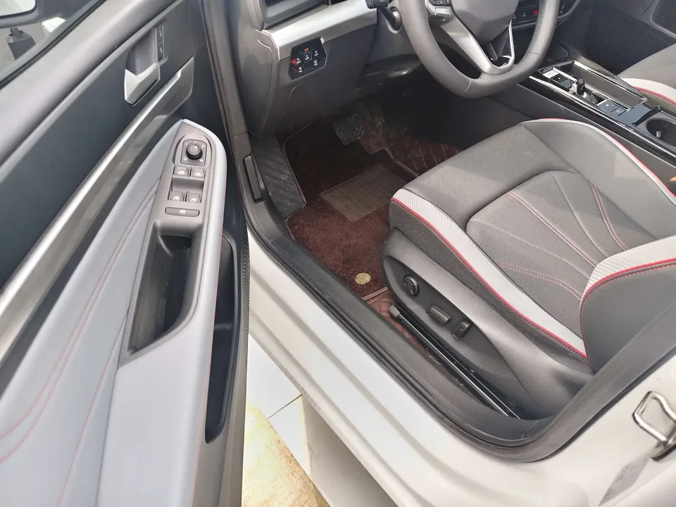 Volkswagen Lamando Lingdu 2024 Lingdu L 280TSI DSG Hot Edition 2024 — thumbnail 3