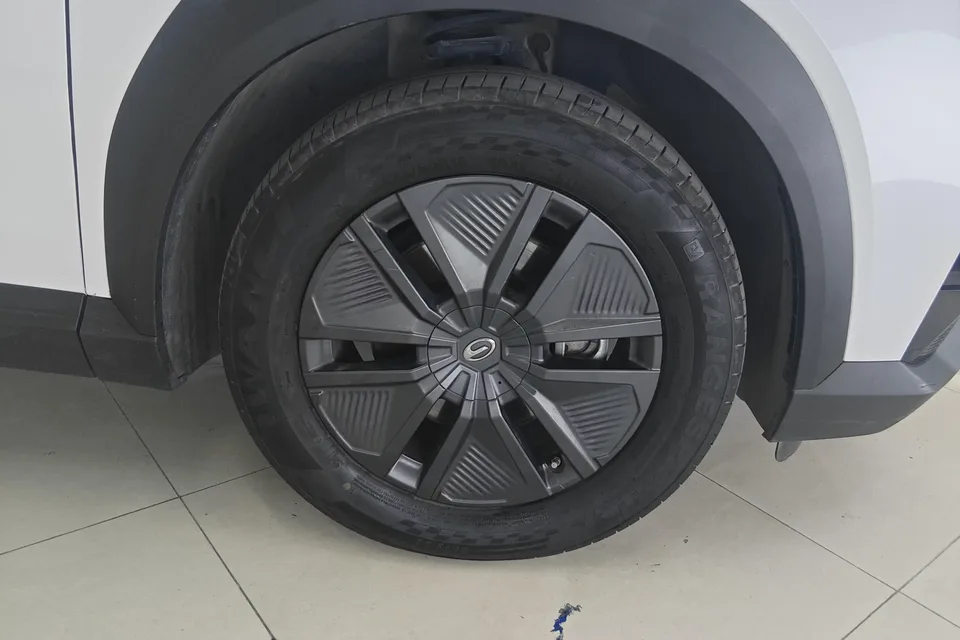 GAC Trumpchi Empow shadowcool 2022 Hybrid 2.0ATK Gemini Edition 2024 — thumbnail 3