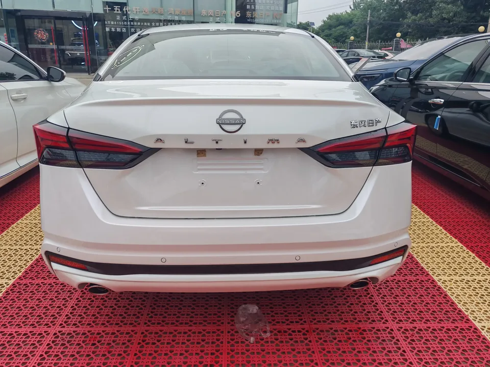 Nissan Altima Sound of nature 2024 2.0L XE True Edition 2024 — thumbnail 2