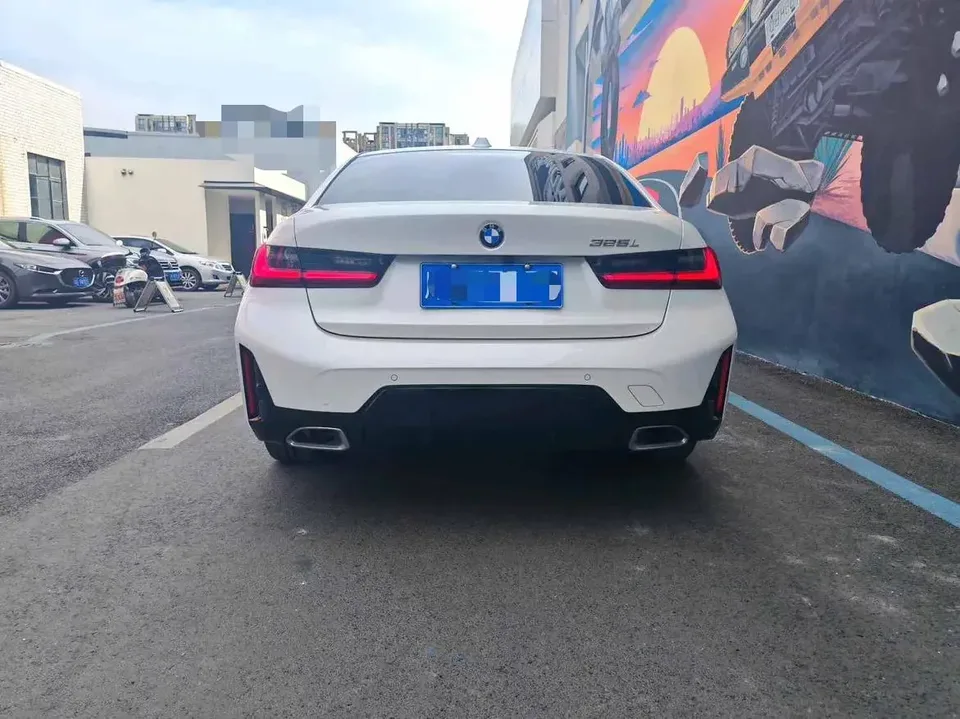 BMW 3 Series BMW 3 Series 2023 320Li M Sport Package 2023 — thumbnail 2