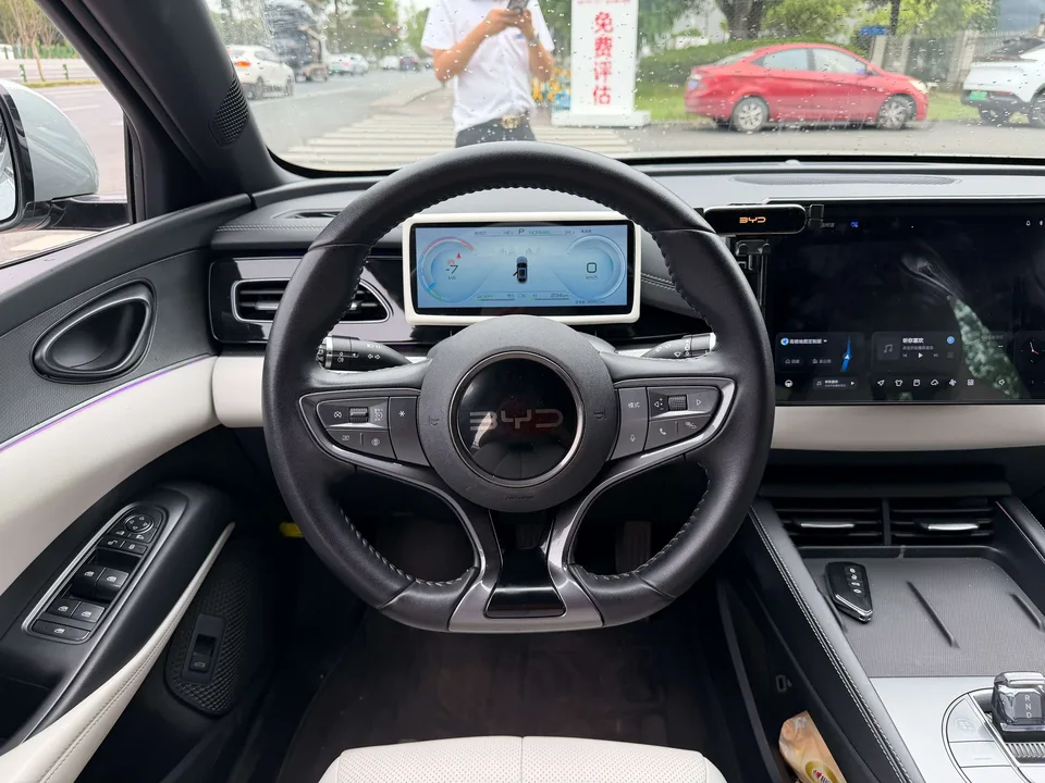BYD Seal 06DM Seal 06DM 2024 DM-i 120KM Premium 2024 — thumbnail 3