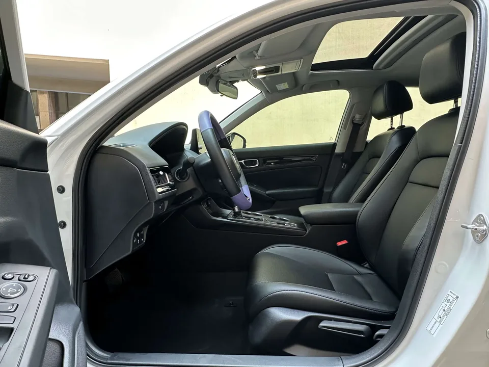 Honda CIVIC Civic 2022 240TURBO CVT Dynamic C-position Special Edition 2025 — миниатюра 4