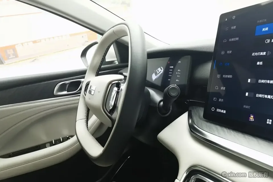 Geely Galaxy Star 6 Galaxy Star 6 2026 EM 125km Exploration+ Edition 2025 — thumbnail 3