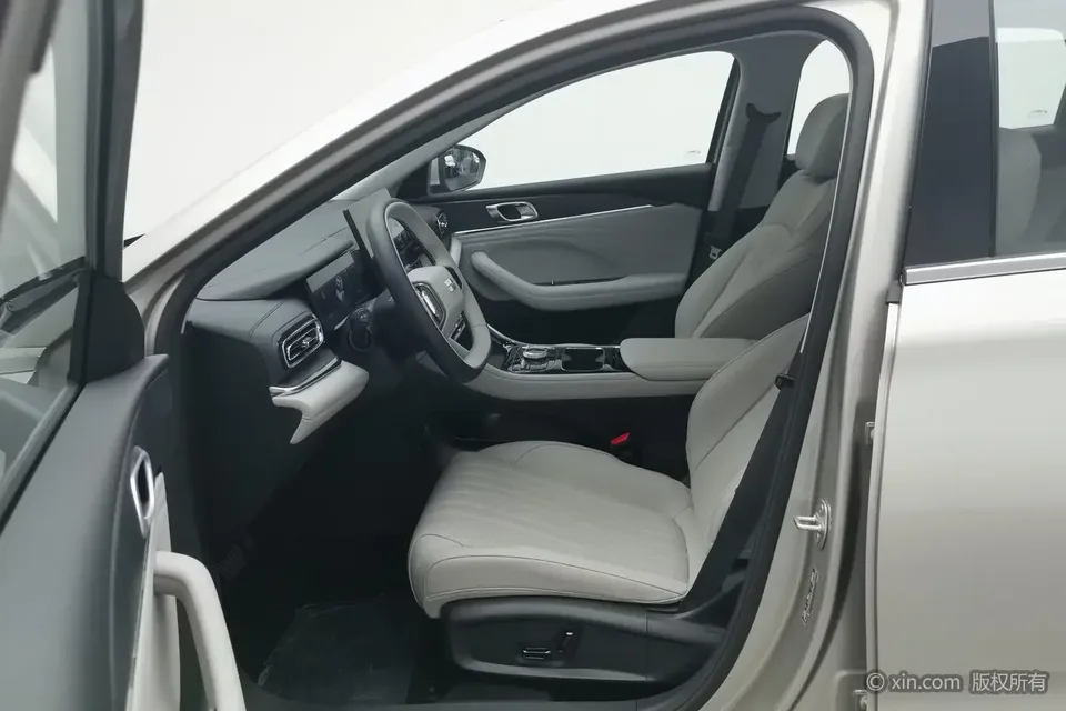 Geely Galaxy Star 6 Galaxy Star 6 2026 EM 125km Exploration+ Edition 2025 — thumbnail 5