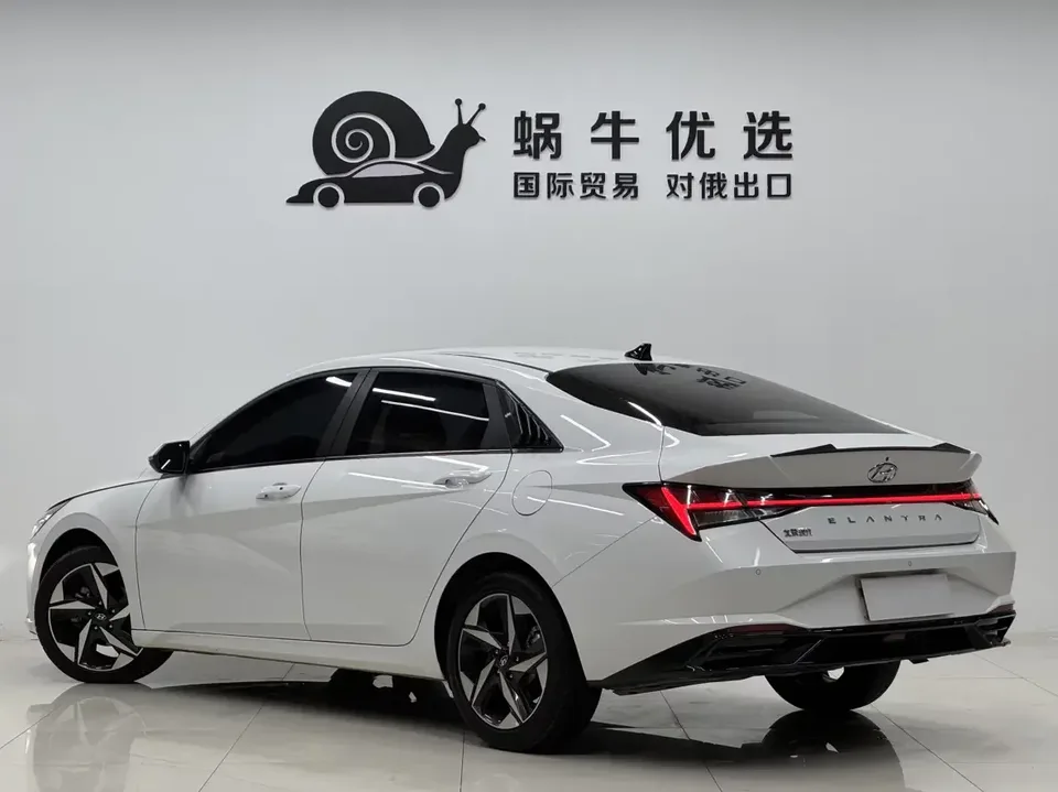 Hyundai Elantra Elantra 2022 1.5L CVT LUX Premium Edition 2022 — thumbnail 4