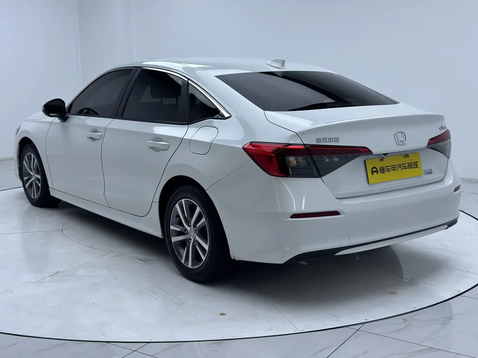 Honda CIVIC Civic 2022 240TURBO CVT Dynamic C-position Special Edition 2023 — миниатюра 2