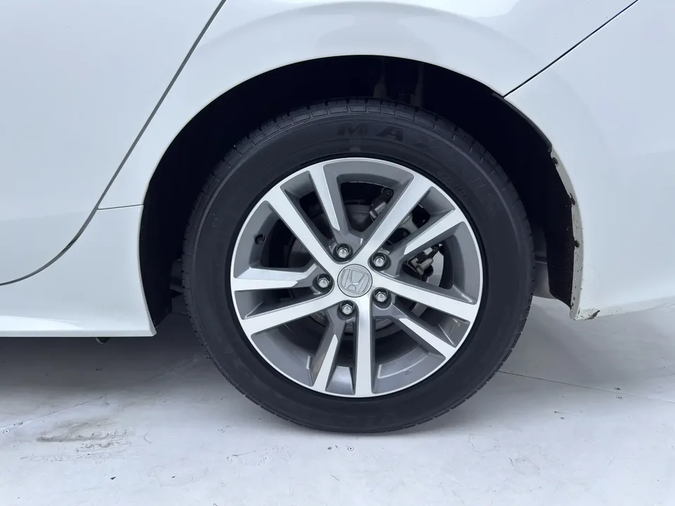 Honda CIVIC Civic 2022 240TURBO CVT Dynamic C-position Special Edition 2023 — миниатюра 3