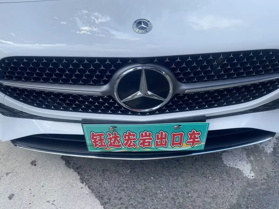 Mercedes-Benz Klasa A Mercedes Benz A Class 2023 A 180 L Sports Sedan 2023 — thumbnail 4