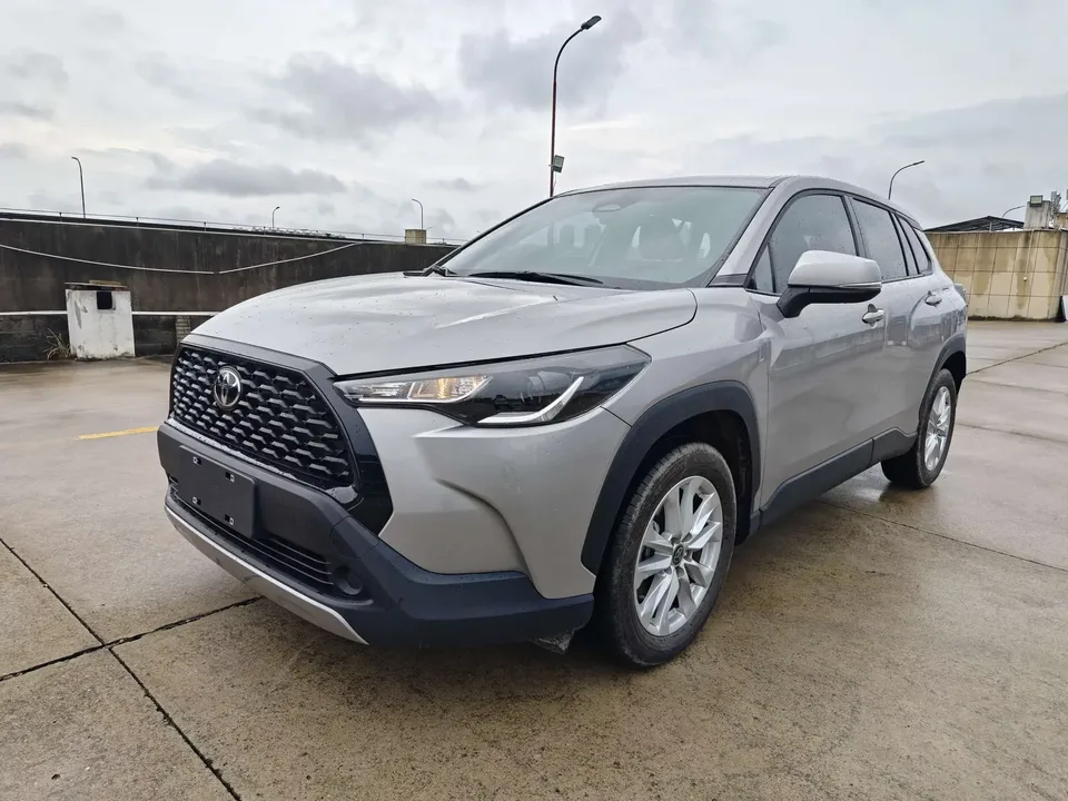 Toyota CorollaCross Corolla Sharp 2024 2.0L CVT Pioneer Edition 2025 — photo 1, buy with delivery to Moscow