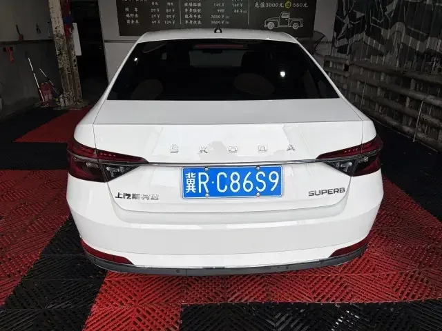 Skoda Superb Speedy 2022 TSI280 DSG Premium Edition 2022 — thumbnail 5