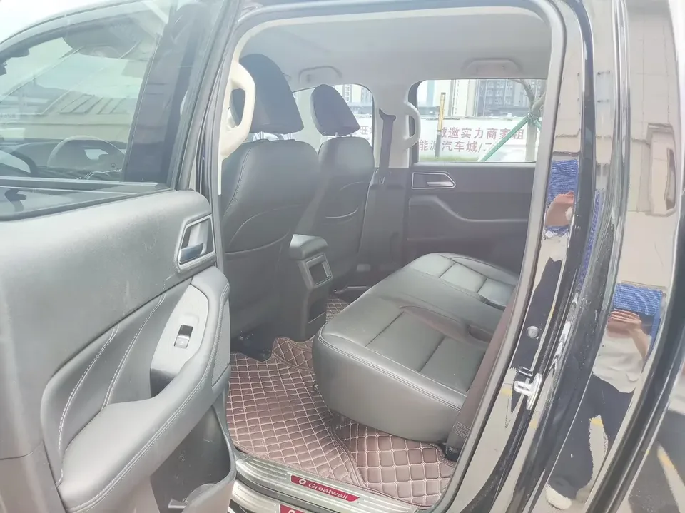 Great Wall Poer gun 2023 Commercial Version 2.0T Diesel Automatic Two-Wheel Drive Small Elite Model GW4D20M 2024 — thumbnail 3