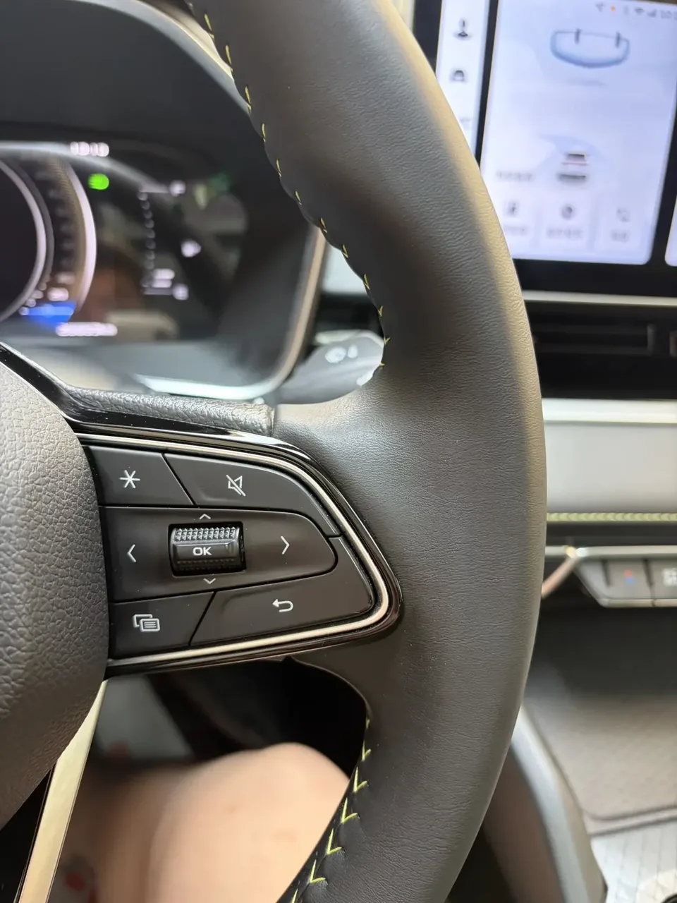 Geely Preface Xing Rui 2023 1.5T Fuyao Edition 2024 — миниатюра 3