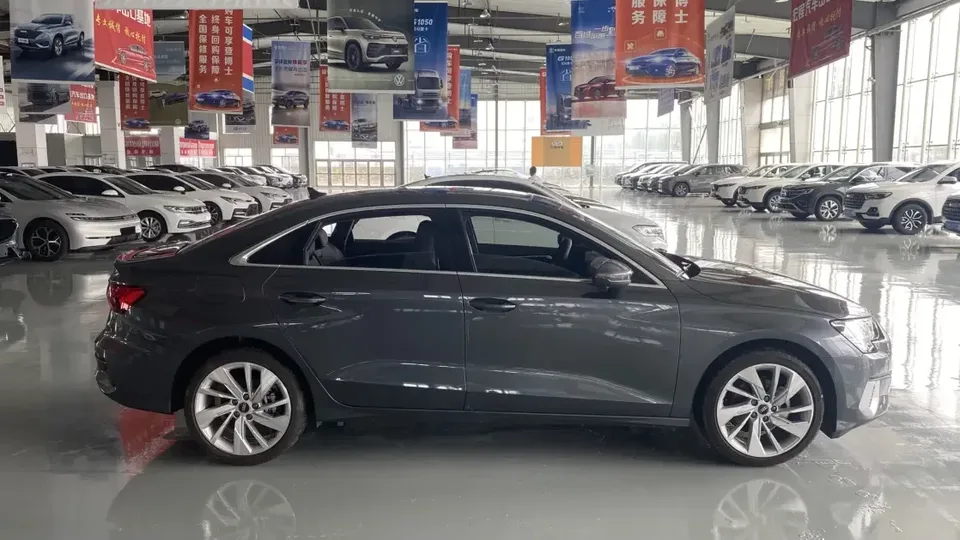 Audi A3 Audi A3 2022 Sportback 35 TFSI Stylish and sporty 2023 — thumbnail 2