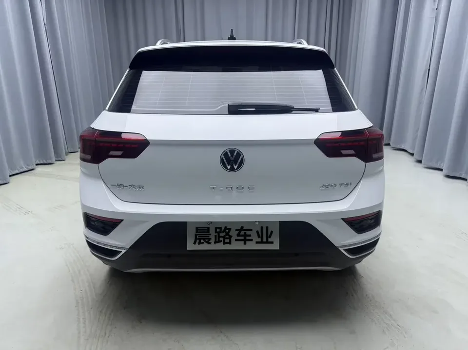 Volkswagen T-Roc TANG 2022 280TSI DSG 2WD Comfort PLUS 2022 — thumbnail 2