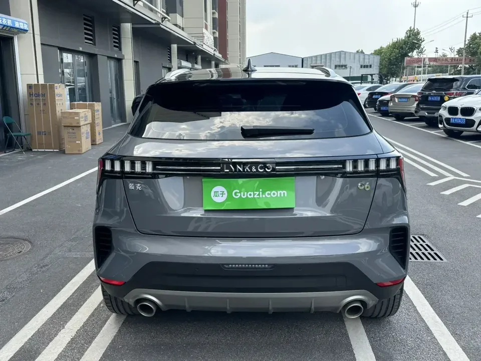 Lynk & Co 06 Lynk & Co 06 2023 Remix 1.5T Hero 2023 — thumbnail 2