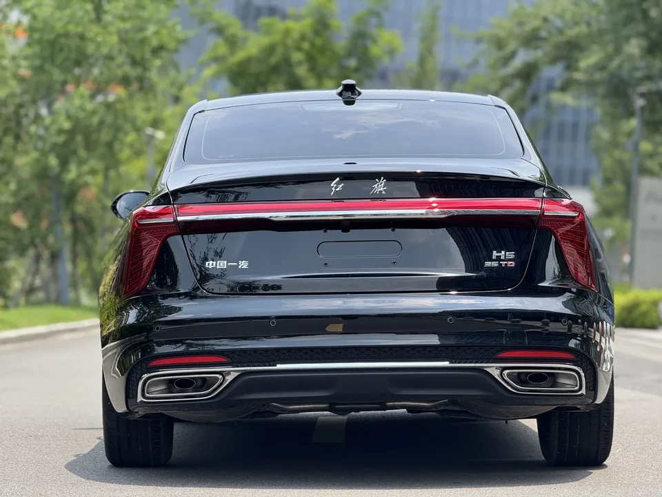 Hongqi H5 Hongqi H5 2024 1.5T DCT Zhilian Qiyue Edition 2024 — thumbnail 2