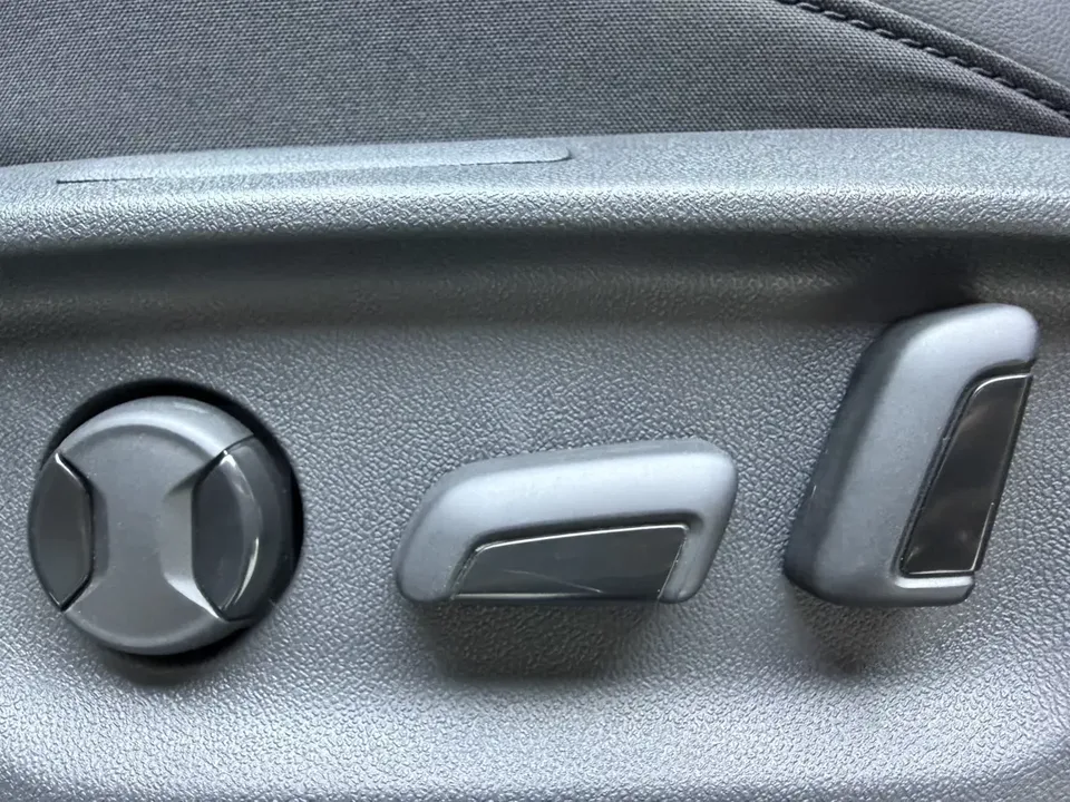 Volkswagen Tharu tuyue 2022 280TSI 2WD Deluxe Edition 2022 — thumbnail 4
