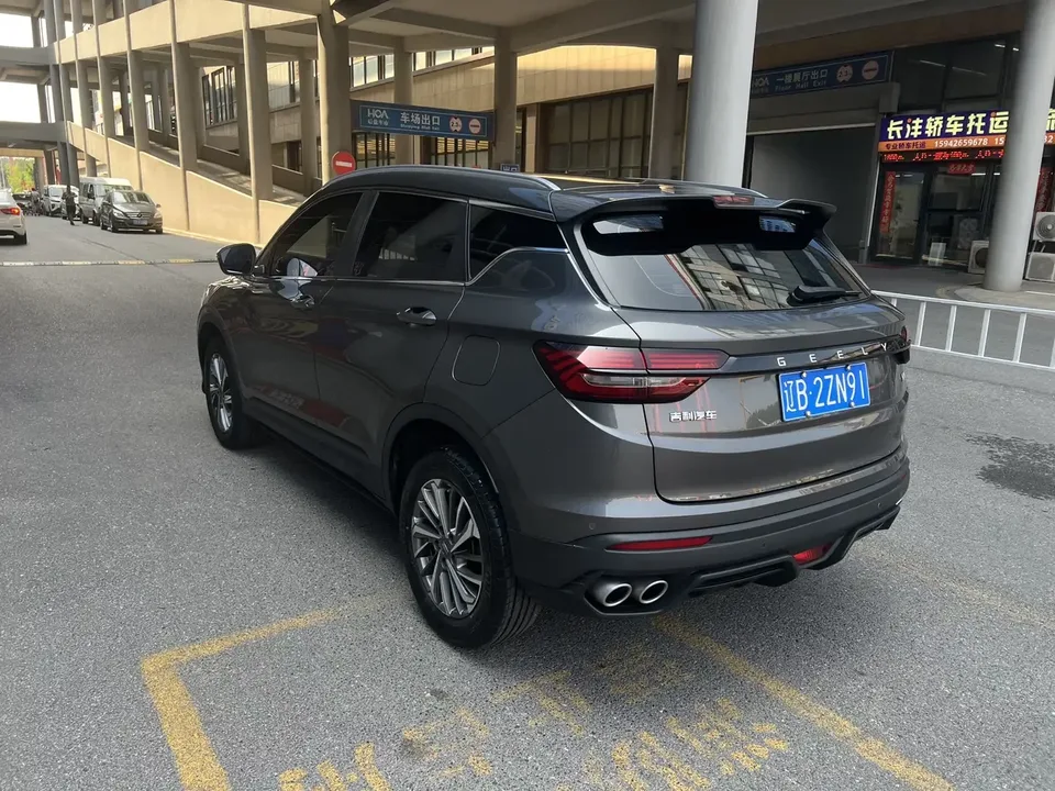 Geely Coolray SX11 Binyue 2021 240T DCT Platinum Edition 2022 — thumbnail 4