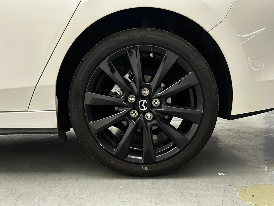 Mazda Axela Mazda3 Angkesela 2023 2.0L Automatic Premium Edition 2025 — thumbnail 3