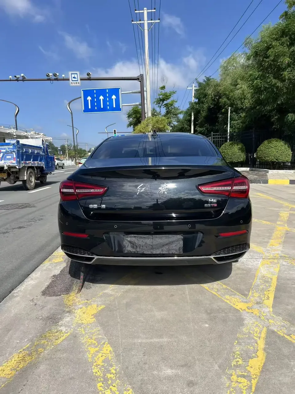 Hongqi H5 classic Hongqi H5 classic 2022 1.5T DCT Flagship Edition 2023 — thumbnail 2