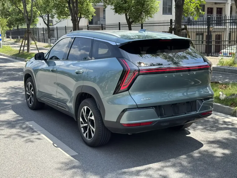 Geely Atlas L Boyue L 2025 The fourth generation 1.5TD DCT starts its journey 2025 — thumbnail 2