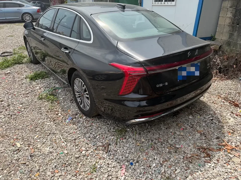 Hongqi H5 Hongqi H5 2023 1.5T DCT Zhilian Qiyue Edition 2022 — thumbnail 2