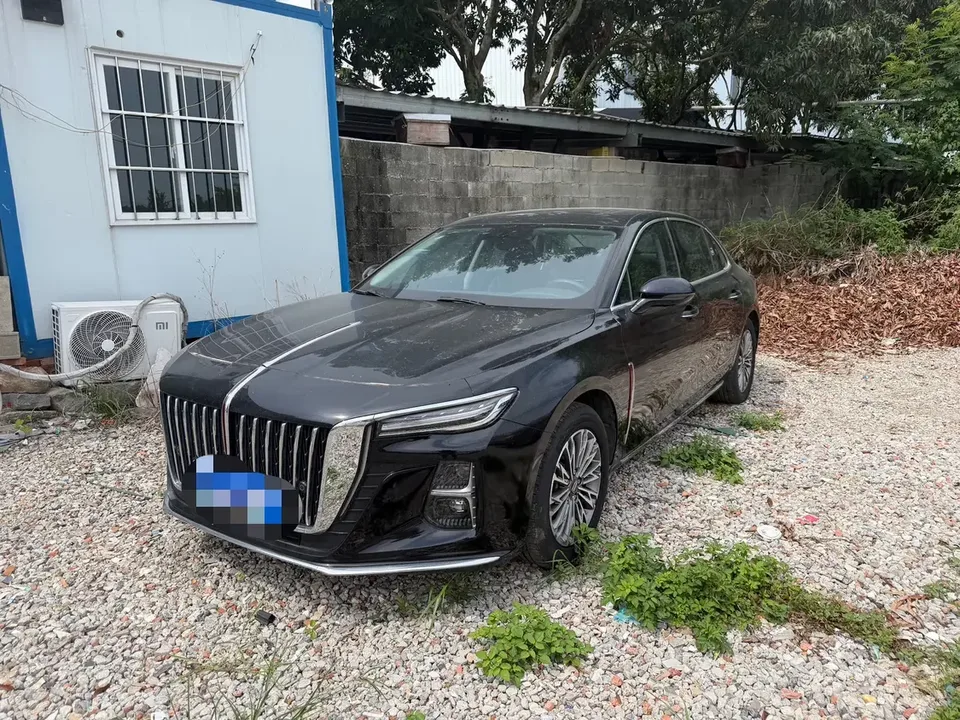 Hongqi H5 Hongqi H5 2023 1.5T DCT Zhilian Qiyue Edition 2022 — photo 1, buy with delivery to Moscow