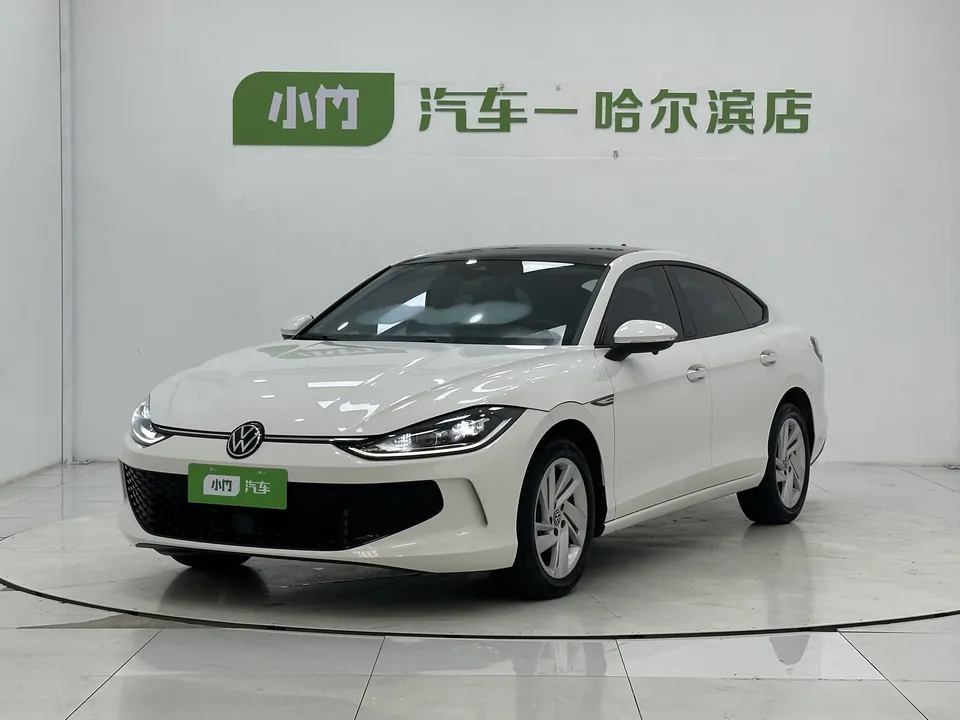 Volkswagen Lamando Lingdu 2023 Lingdu L 280TSI DSG Hot Edition 2023 — photo 1, buy with delivery to Moscow