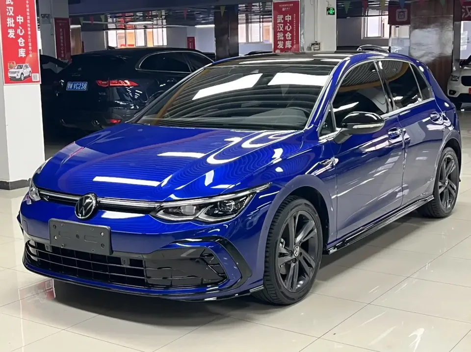Volkswagen Golf golf 2021 280TSI DSG R-Line 2022 — photo 1, buy with delivery to Moscow