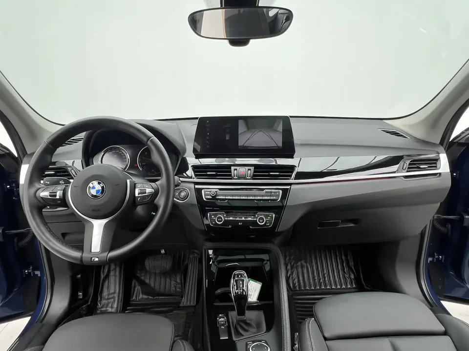 BMW X1 BMW X1 2022 sDrive20Li Premium 2023 — миниатюра 4