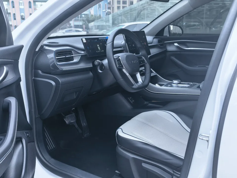 BYD Qin PLUS DM Qin PLUS DM 2024 Honor Edition DM-i 55KM Leading Edition 2025 — миниатюра 3