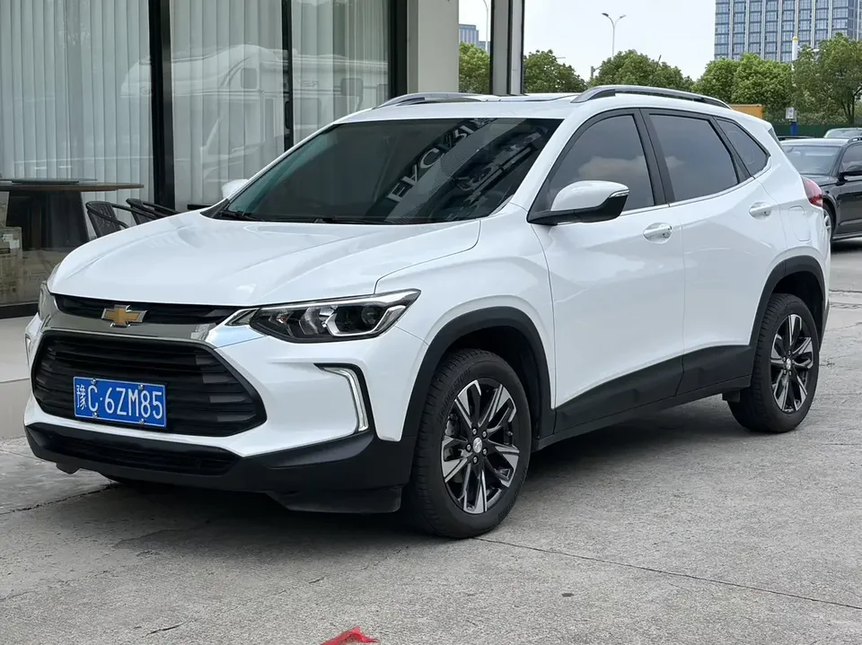 Chevrolet Trax Chuangku 2021 325T Automatic Fun Edition National VI 2023 — фото 1, купить с доставкой в Москву