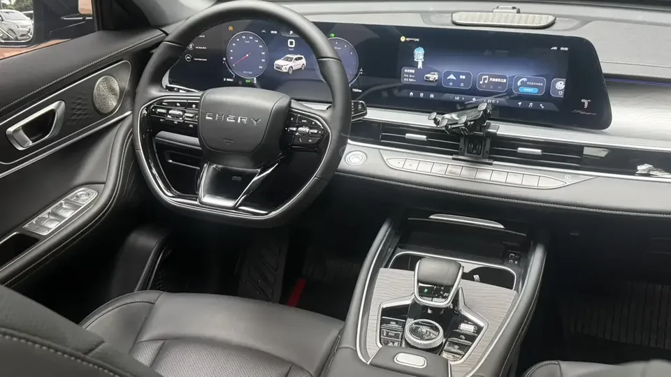 Chery Tiggo 8 Pro Tiggo 8 PRO 2025 290T 2WD Deluxe Edition 2025 — thumbnail 4