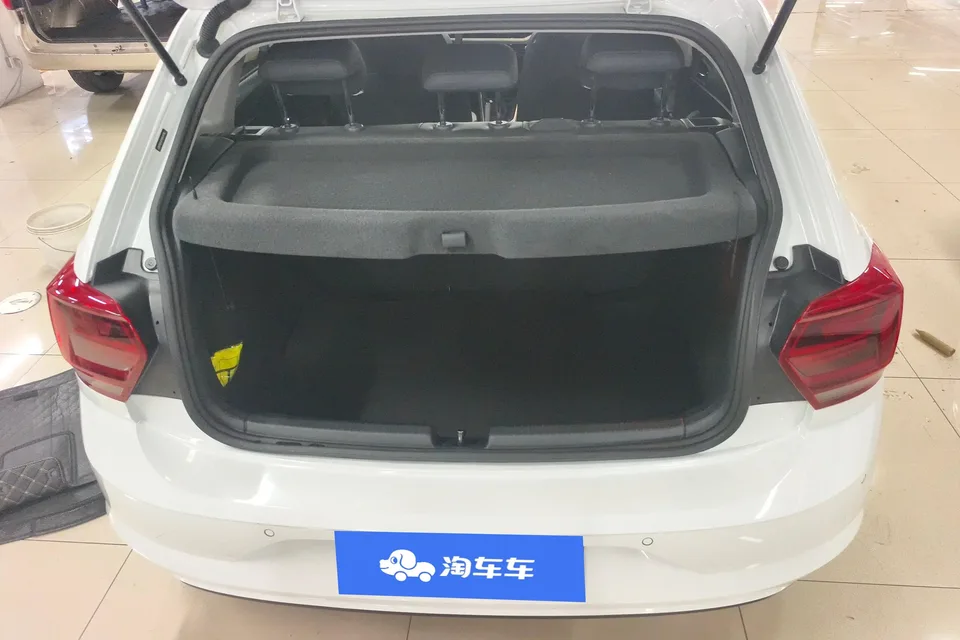 Volkswagen Polo Polo 2023 Modified Plus 1.5L Automatic Colorful Technology Edition 2024 — thumbnail 5