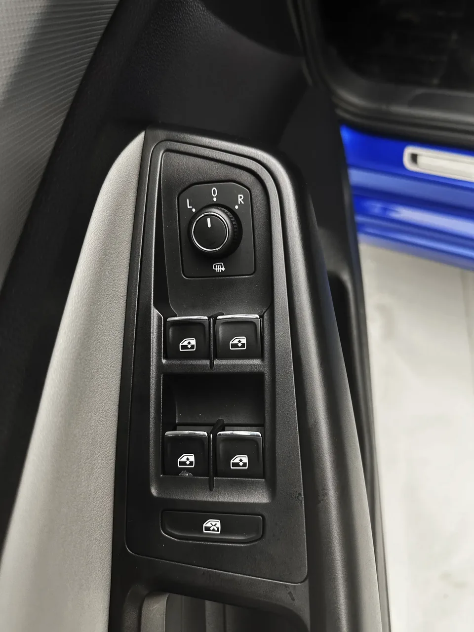 Volkswagen Bora Bora 2023 280TSI DSG Premium Edition 2022 — thumbnail 3