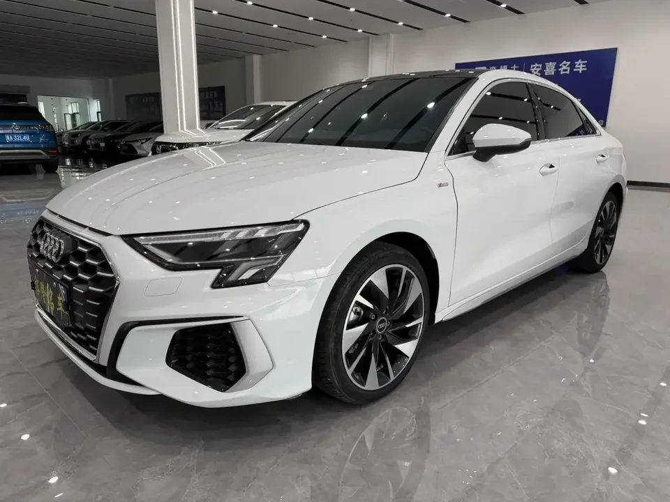 Audi A3 Audi A3 2023 A3L Limousine 35 TFSI facelift: stylish and sporty 2023 — photo 1, buy with delivery to Moscow