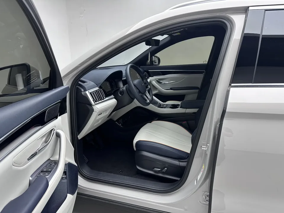 BYD Song PLUS DM Song PLUS DM 2024 DM-i Honor Edition 110KM Flagship PLUS 2024 — миниатюра 5