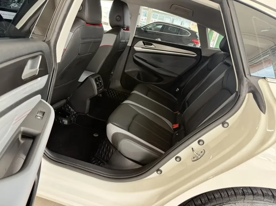 Volkswagen Lamando Lingdu 2022 Lingdu L 280TSI DSG Hot Edition 2023 — thumbnail 5