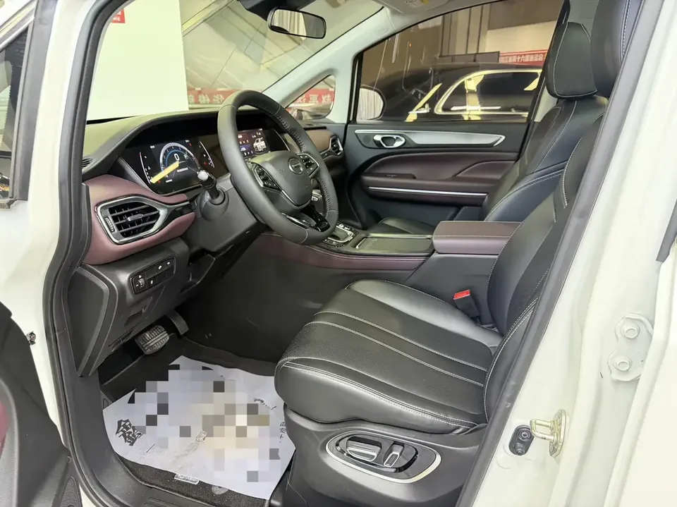 GAC Trumpchi M6 Trumpchi M6 2021 270T Automatic Premium Edition 7 Seaters 2022 — thumbnail 5