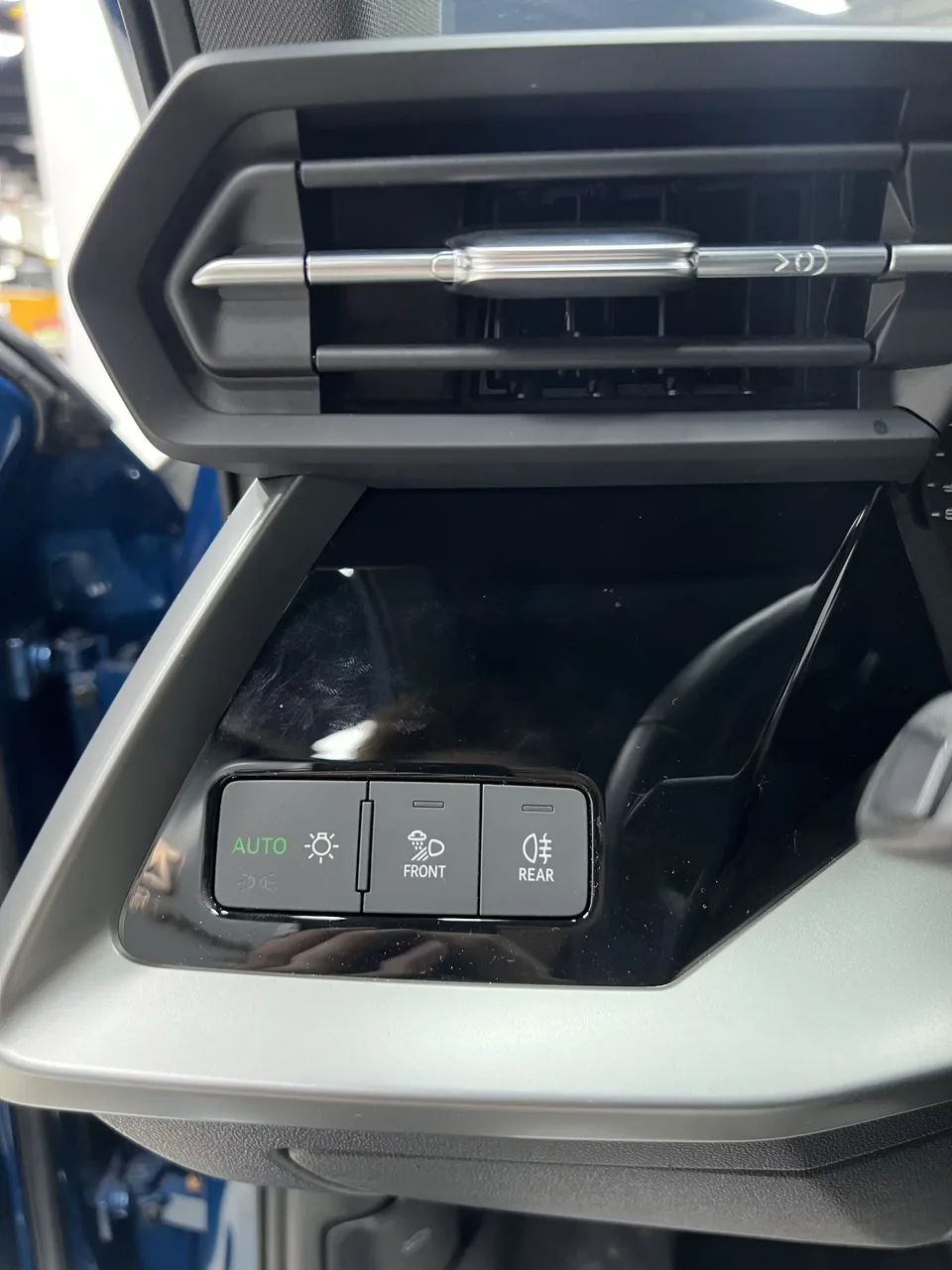 Audi A3 Audi A3 2021 Sportback 35 TFSI Stylish and sporty 2022 — thumbnail 3