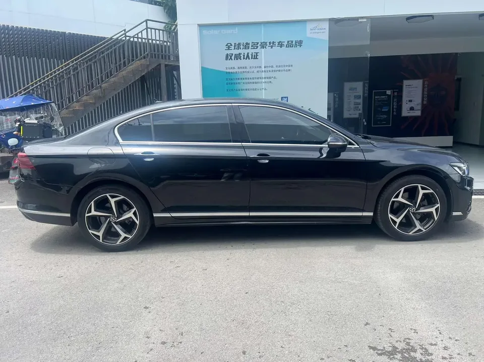 Volkswagen Magotan Magotan 2023 2 millionth anniversary edition 280TSI DSG leading model 2024 — thumbnail 4