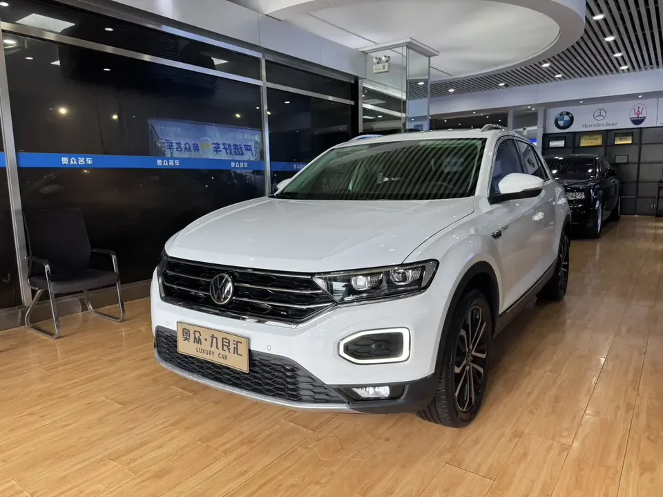 Volkswagen T-Roc TANG 2022 280TSI DSG 2WD Comfort PLUS 2022 — photo 1, buy with delivery to Moscow
